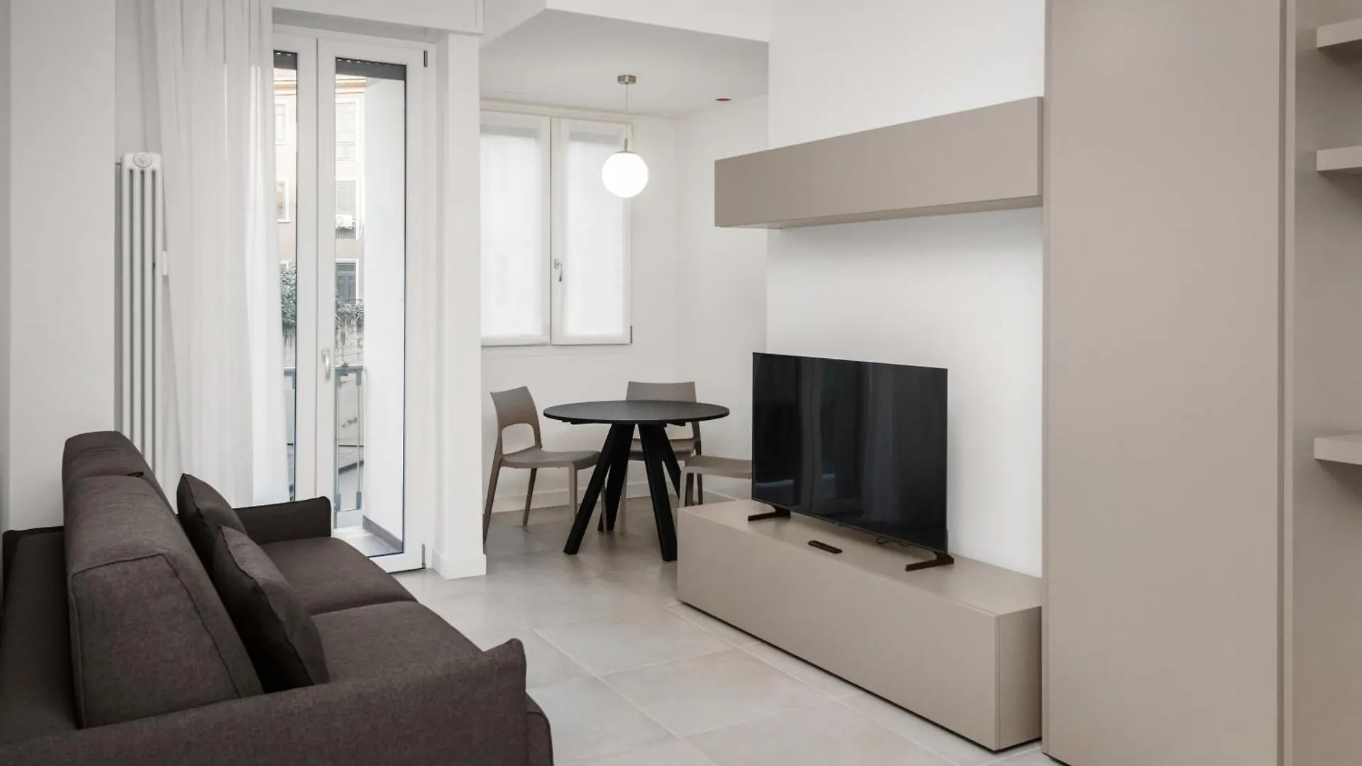 Flats4Rent Aleksandra E Arina Verona 0*,  Italy