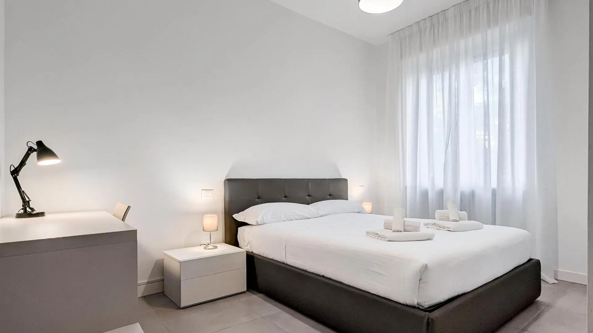 Flats4Rent Aleksandra E Arina Verona Apartment
