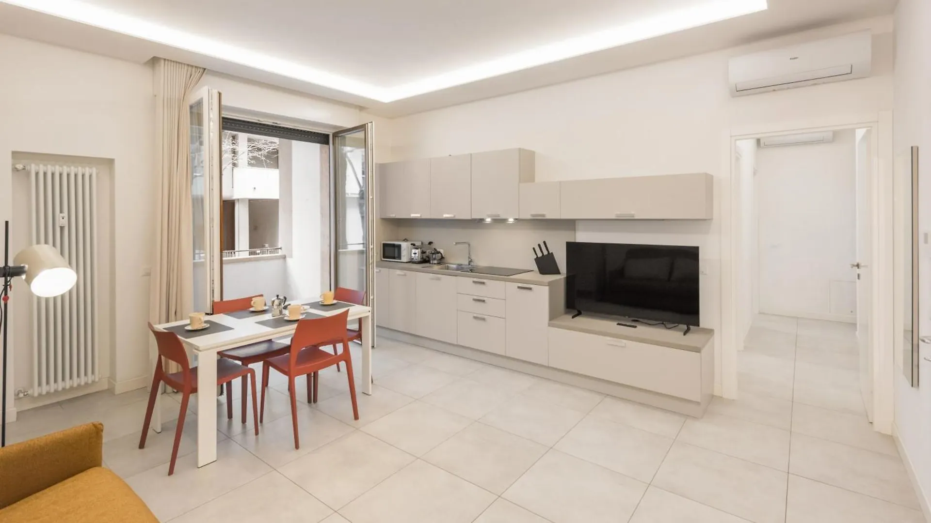 Flats4Rent Aleksandra E Arina Verona Apartment