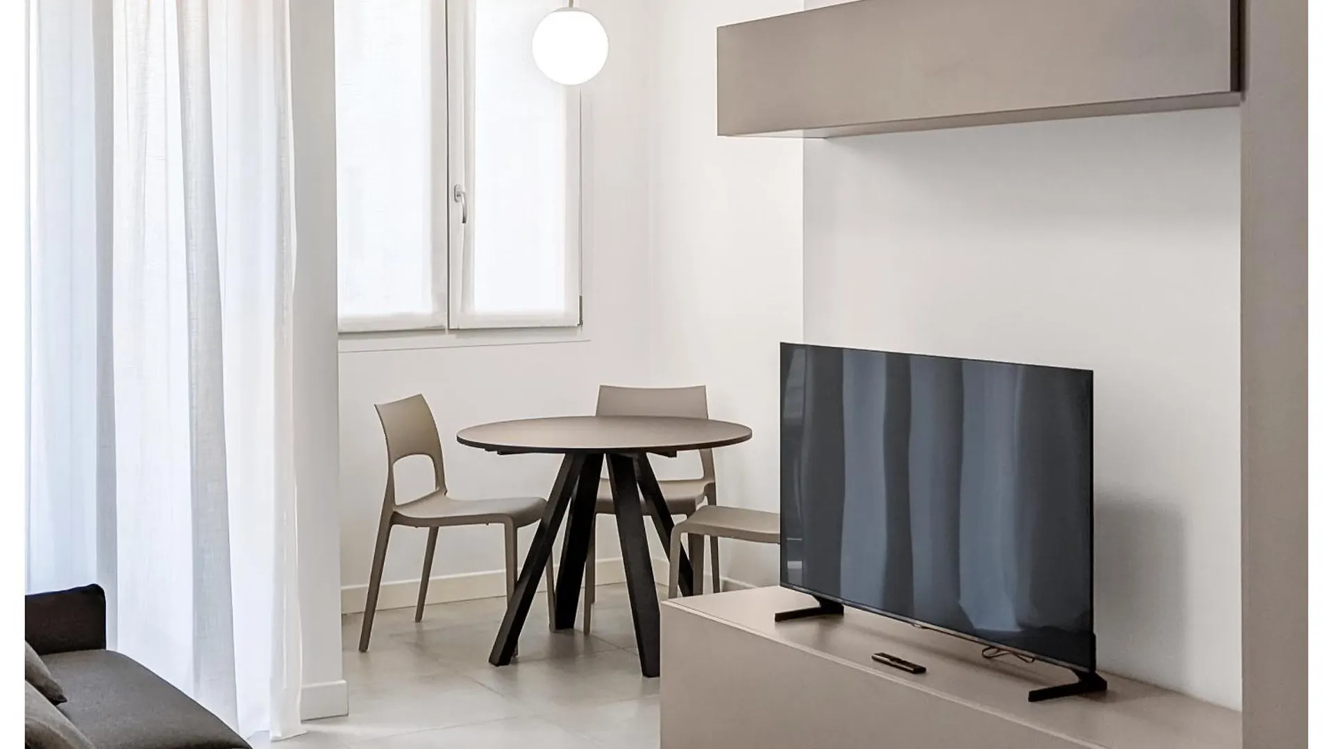 Flats4Rent Aleksandra E Arina Verona Italy